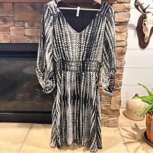 My Beloved Elegant Black and White Women's Midi Dress Size Large (fits like a M)